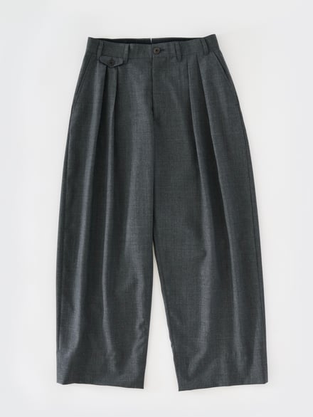 STUDIO NICHOLSONとBEAMS PLUSのカプセルコレクションのアイテム画像