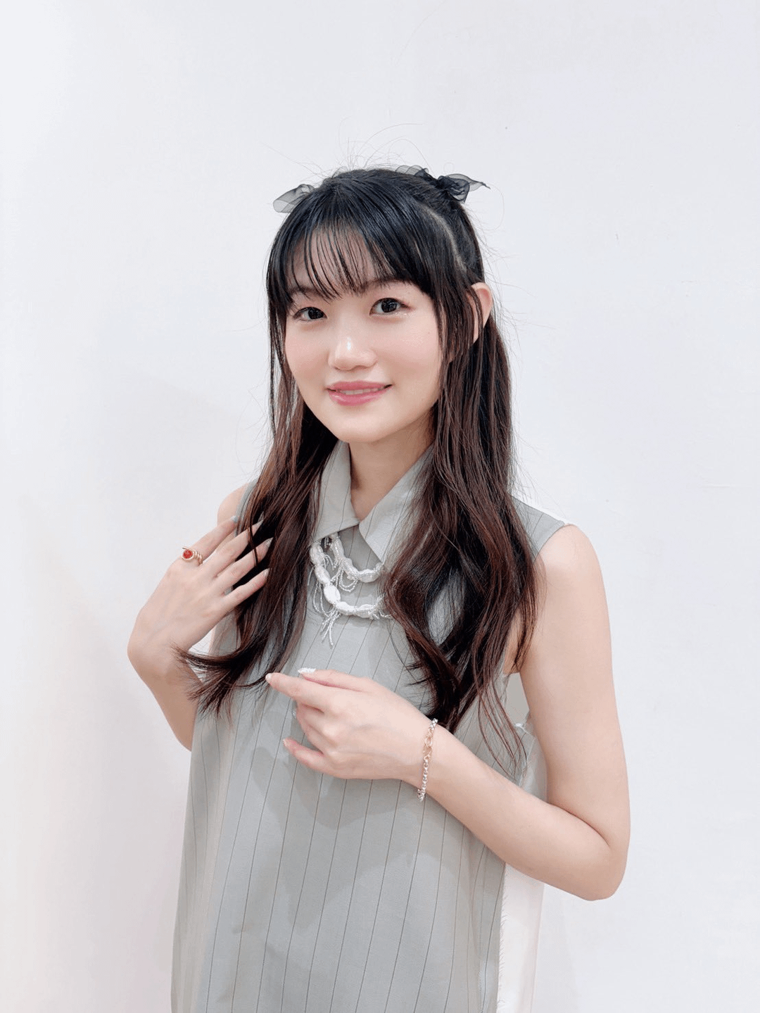 彼女の10周年記念展の林サオリ