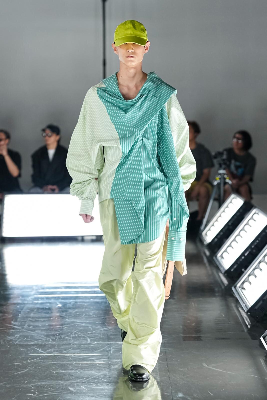 DDDD 2026年春夏メンズコレクション - “構造”の探求、緊張感と緩やかさの間で｜写真22