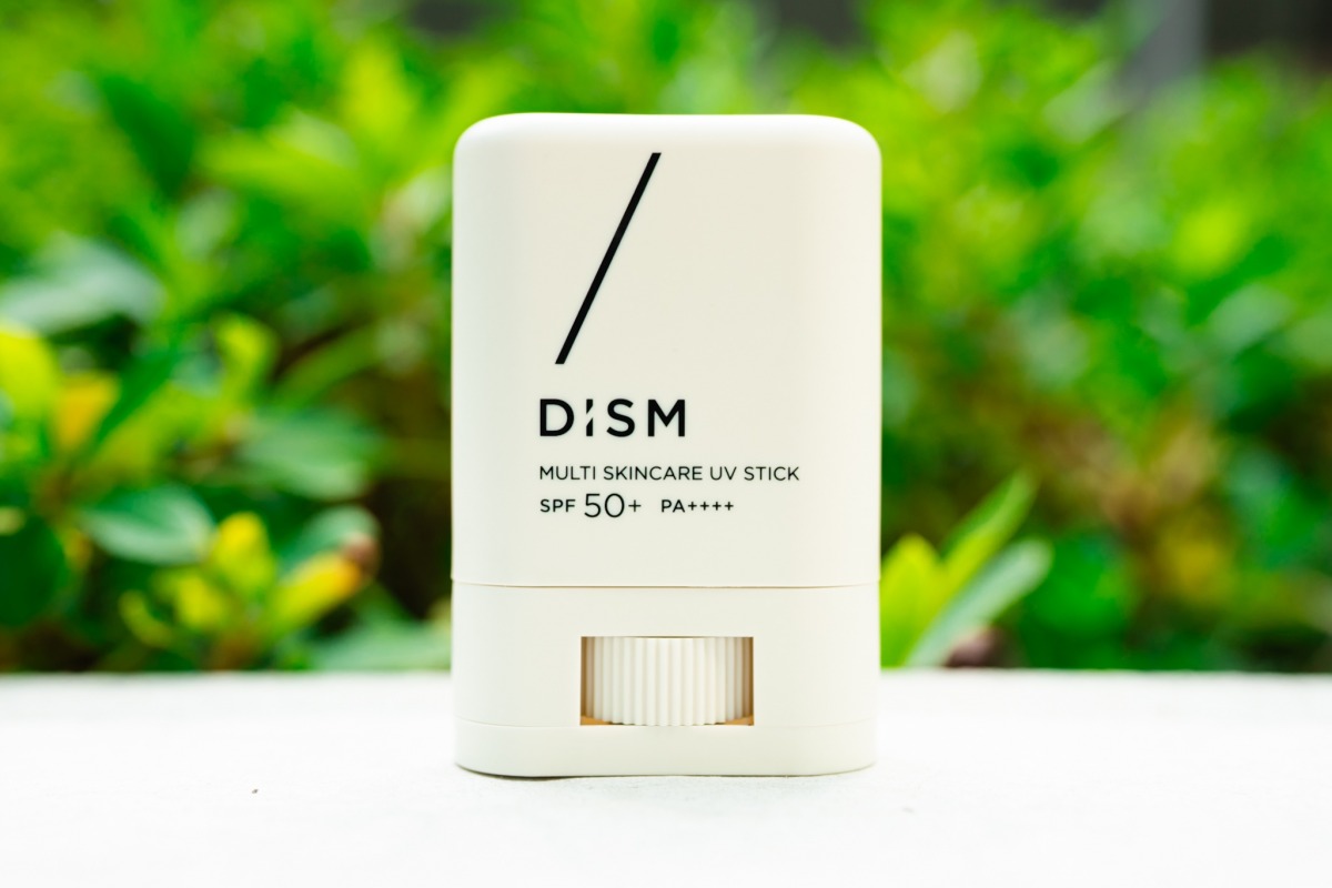 「ランナーの必需品!汗に強くベタつかない日焼け止めスティックで紫外線対策を完璧に」の画像