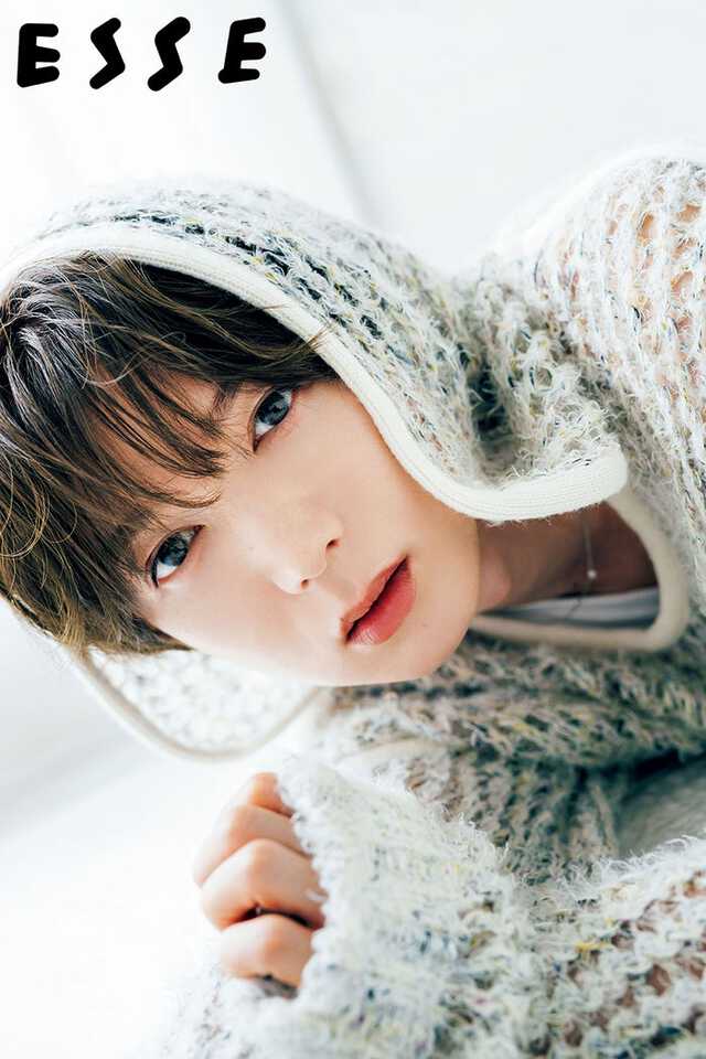 七五三掛龍也「ESSE」11月号美容特集「ESSE BEAUTY BOOK」（画像提供：扶桑社）