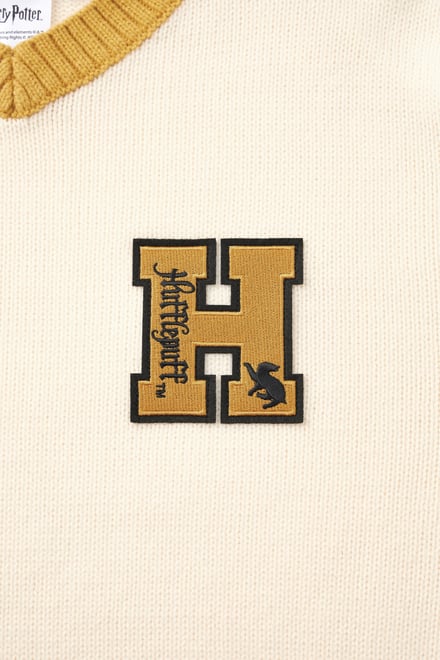 ジーユーと「ハリー・ポッター」のスペシャルコレクションのアイテム画像