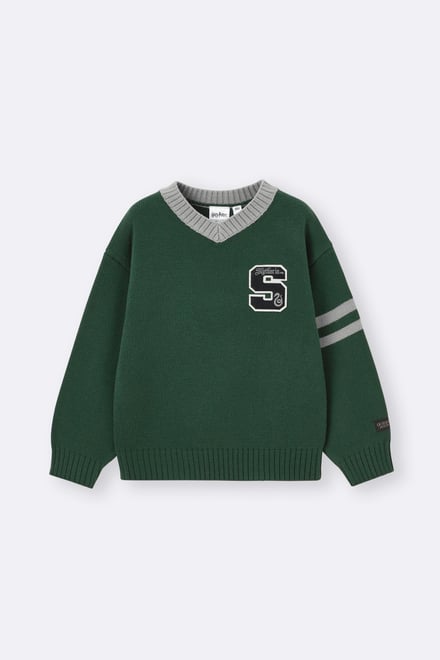 ジーユーと「ハリー・ポッター」のスペシャルコレクションのアイテム画像