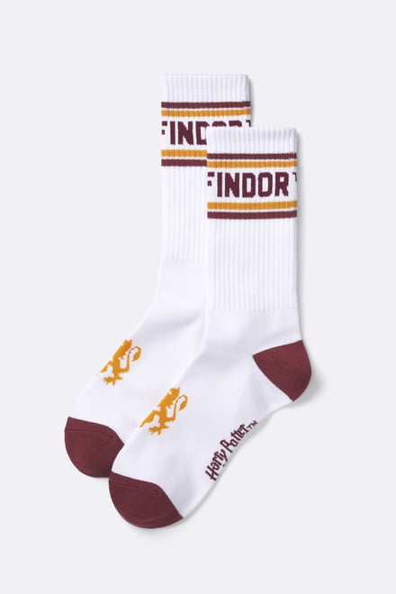 ジーユーと「ハリー・ポッター」のスペシャルコレクションのアイテム画像