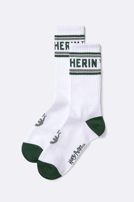 ジーユーと「ハリー・ポッター」のスペシャルコレクションのアイテム画像