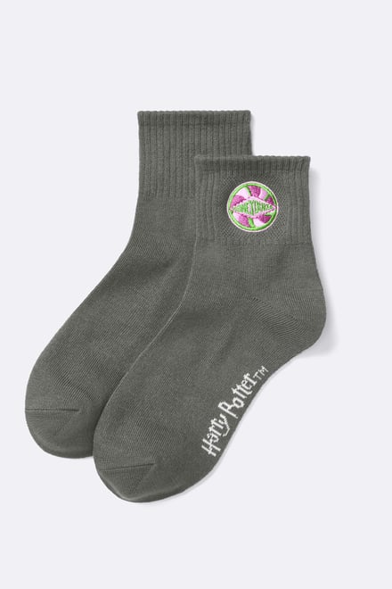 ジーユーと「ハリー・ポッター」のスペシャルコレクションのアイテム画像