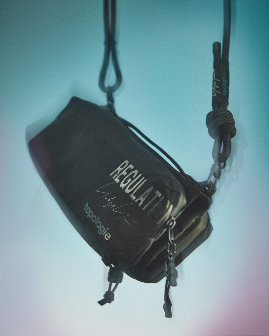 ボトルサコッシュ ミディアム 28,600円、8mm ロープストラップ 12,100円