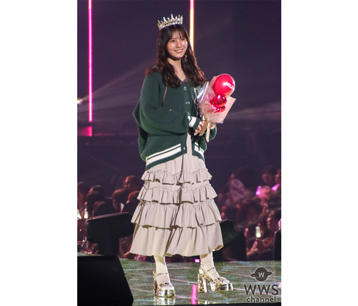 日向坂46・小坂菜緒、風船を持った姿が可愛すぎる！TGCファッションショーに登場＜マイナビ TGC 2025 A/W＞