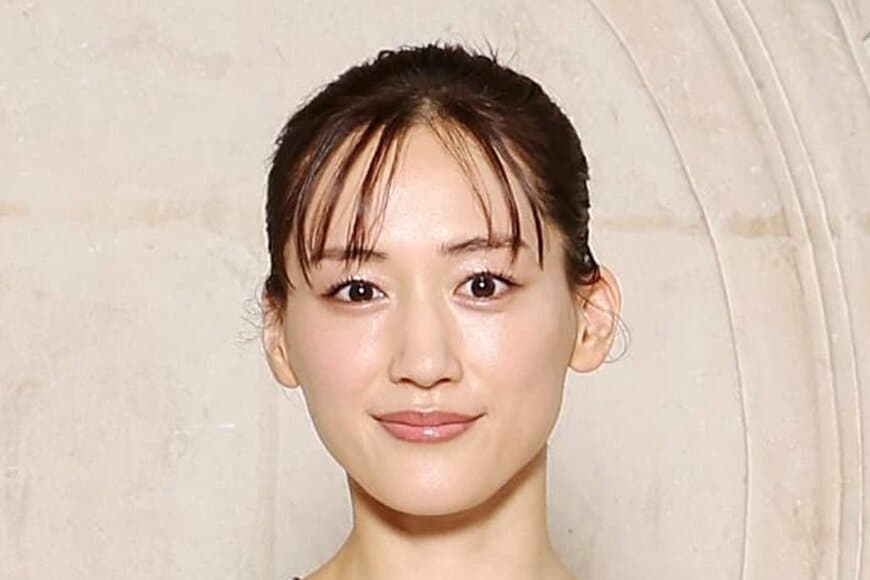 40歳！？綾瀬はるかの発光美肌にSNS驚き「なんでこんなに美しいのでしょうか…」「綺麗！！！！」