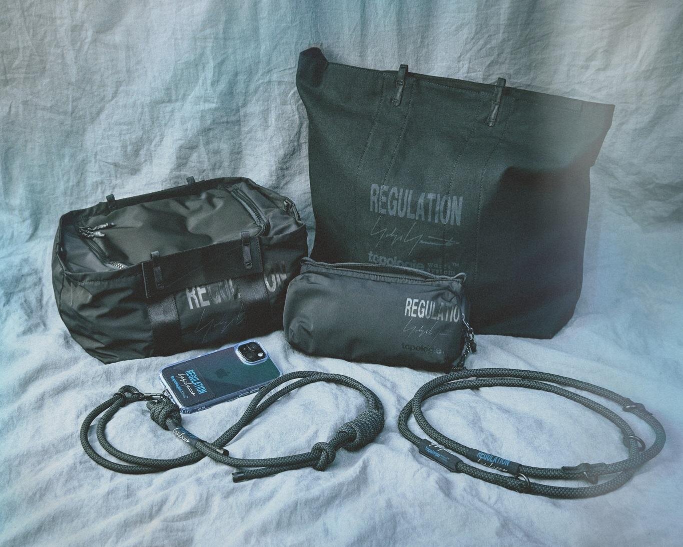 レギュレーション ヨウジヤマモト×トポロジー、“クライミングギア”着想スマホストラップやバッグ｜写真1