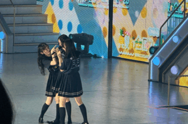 風に頬を撫でて欲しい