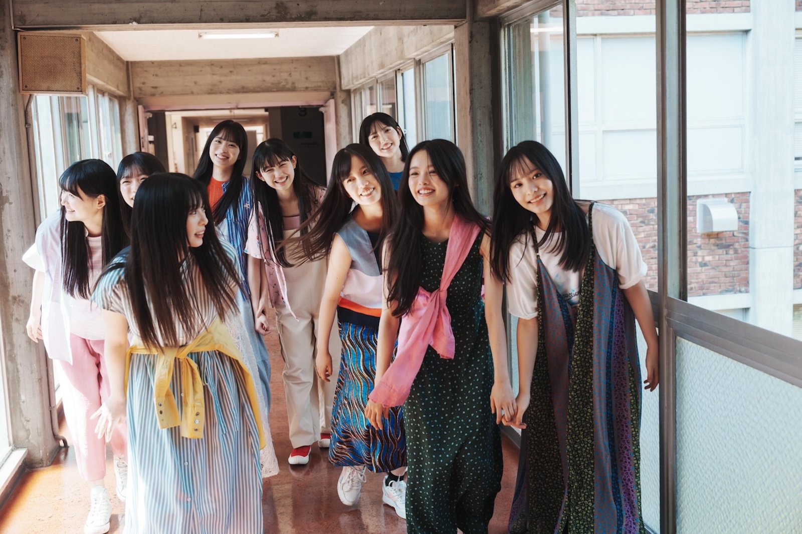 櫻坂46四期生（浅井恋乃未、稲熊ひな、勝又春、佐藤愛桜、中川智尋、松本和子、目黒陽色、山川宇衣、山田桃実）