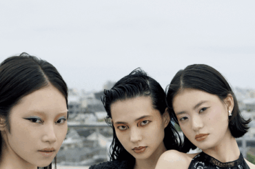 シャネルのクリエイティブ集団「コメット コレクティヴ」が描く、秋冬モードメイクを解説 | Vogue Japan