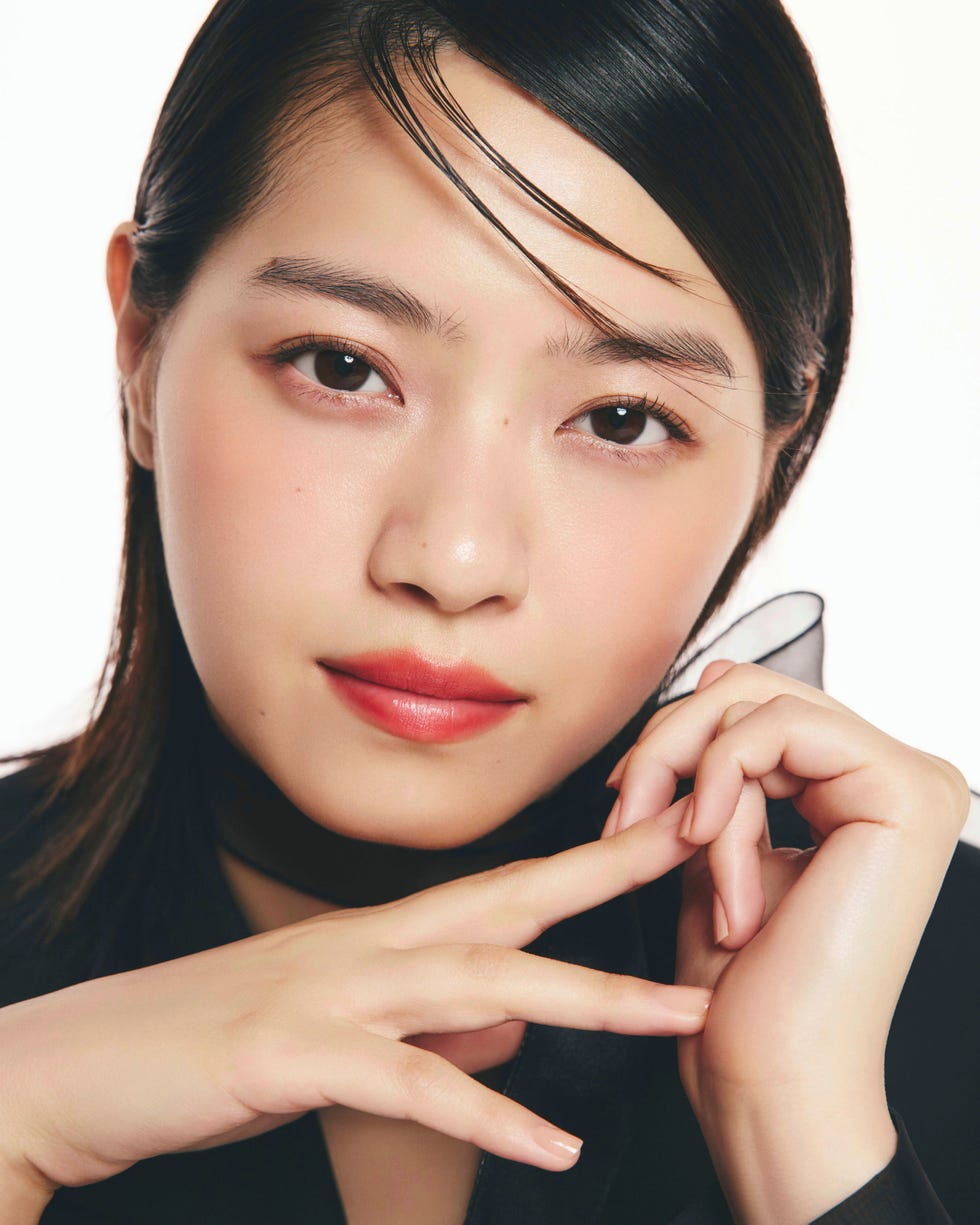 ホリデーの魔法。 「エスティ ローダー」が叶える西野七瀬のまばゆい物語 エスティローダー,esteelauder,ホリデー,クリスマス,コフレ,西野七瀬,メイク,スキンケア