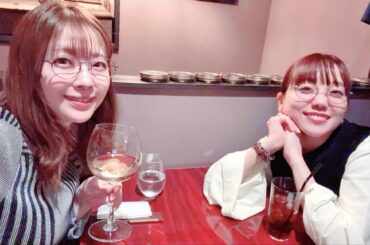 Uchiyama Yumi and Kohara Konomi hanging out
