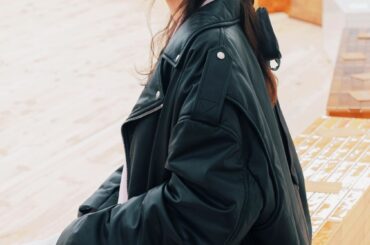満島ひかりがロエベ 2026春夏 ウィメンズショーに来場 | LVMHファッション・グループ・ジャパン合同会社 ロエベ ジャパンのプレスリリース