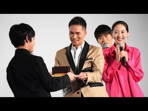【イベントレポート】市原隼人「おいしい給食」舞台挨拶で寸劇披露!武田玲奈は甘利田の“パワーアップ”告白 【イベントレポート】市原隼人「おいしい給食」舞台挨拶で寸劇披露!武田玲奈は甘利田の“パワーアップ”告白