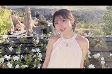 🌸人気声優・豊田萌絵💖ノースリワンピ姿で気球と幻想ショット🎈✨「壮大で綺麗すぎる😍」「ビューティーフル👏」