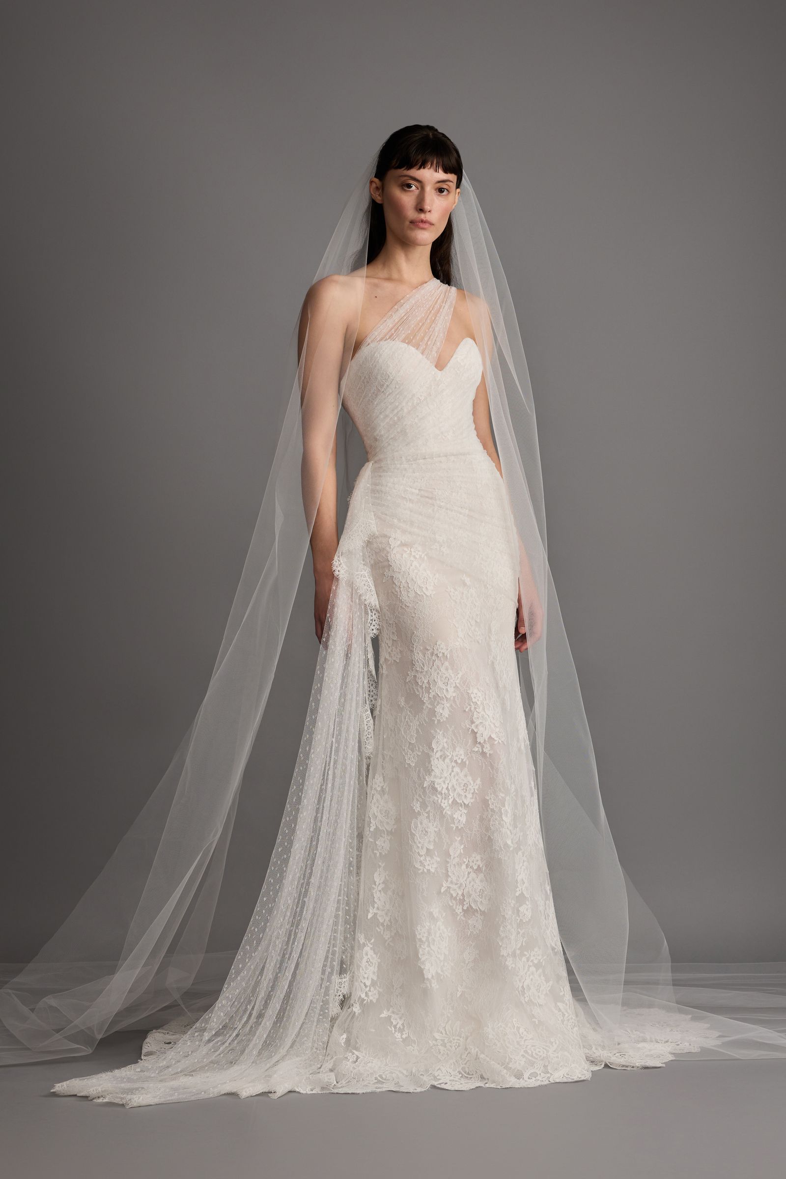 ニューヨーク・ブライダル・ファッションウィーク　ウエディングドレス