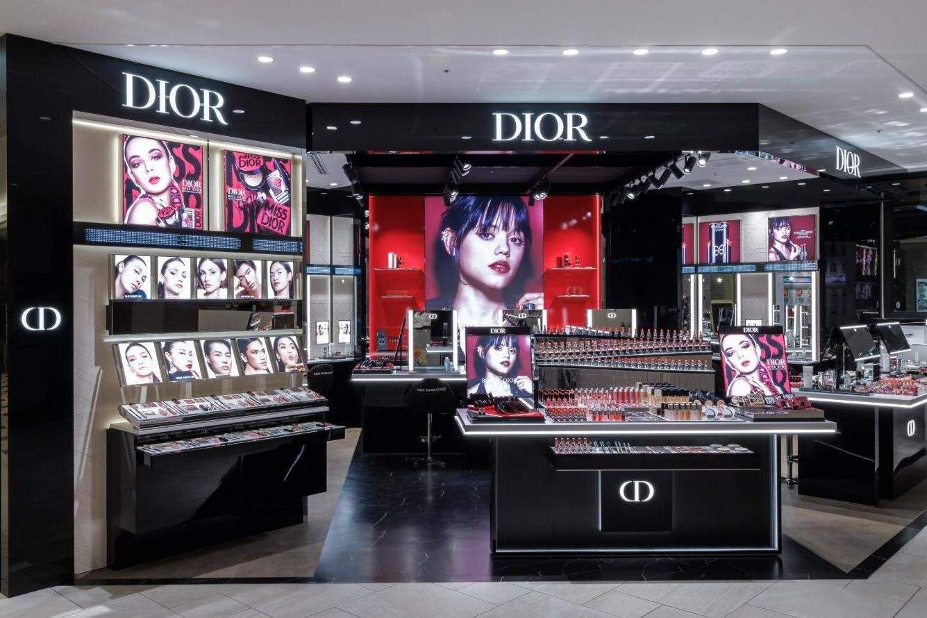 「ディオール バックステージ ストゥーディオ 」ルミネ立川、“ショーの舞台裏”メイク体験&最新コスメ – ファッションプレス 「ディオール バックステージ ストゥーディオ 」ルミネ立川、“ショーの舞台裏”メイク体験&最新コスメ - ファッションプレス