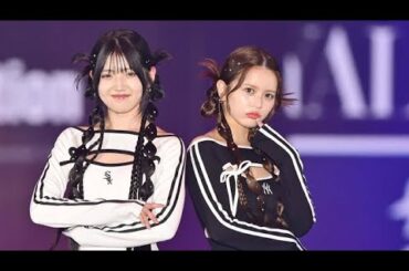 元AKB48村山彩希、奇抜ヘア×胸元開きワンピで登場 吉崎綾とペアランウェイ【ガルアワ2025AW】