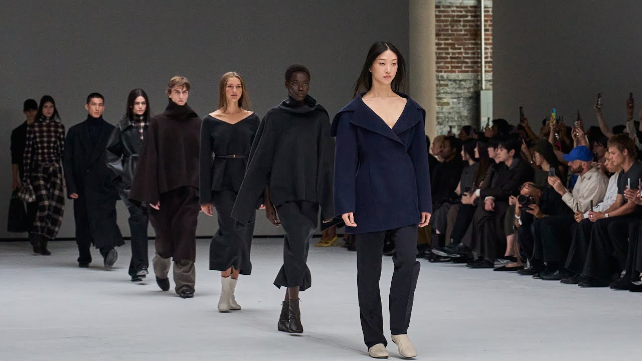 COS Autumn Winter 2025 Runway Show​ thumnail