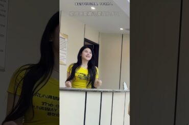 后面在干嘛 #爱青山爱绿水爱蓝蓝的天 #dance #shortsdance #dancecover #舞台无处不在 #抖音热门