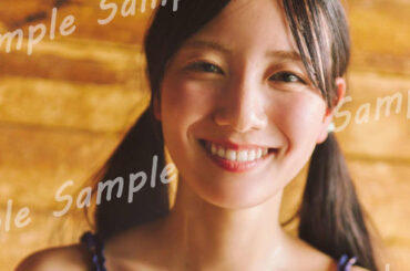 日向坂46河田陽菜セカンド写真集の特典ポスターカット　撮影／SAKAI DE JUN