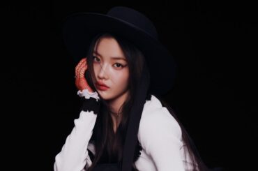 ILLIT IROHAが纏う、Magneticな赤リップ♡ エナジェティックな秋顔にスイッチ