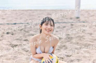 日向坂46河田陽菜、水着姿でビーチバレー満喫 2nd写真集特典ポストカード第2弾公開【テイクオフ】 - au Webポータル