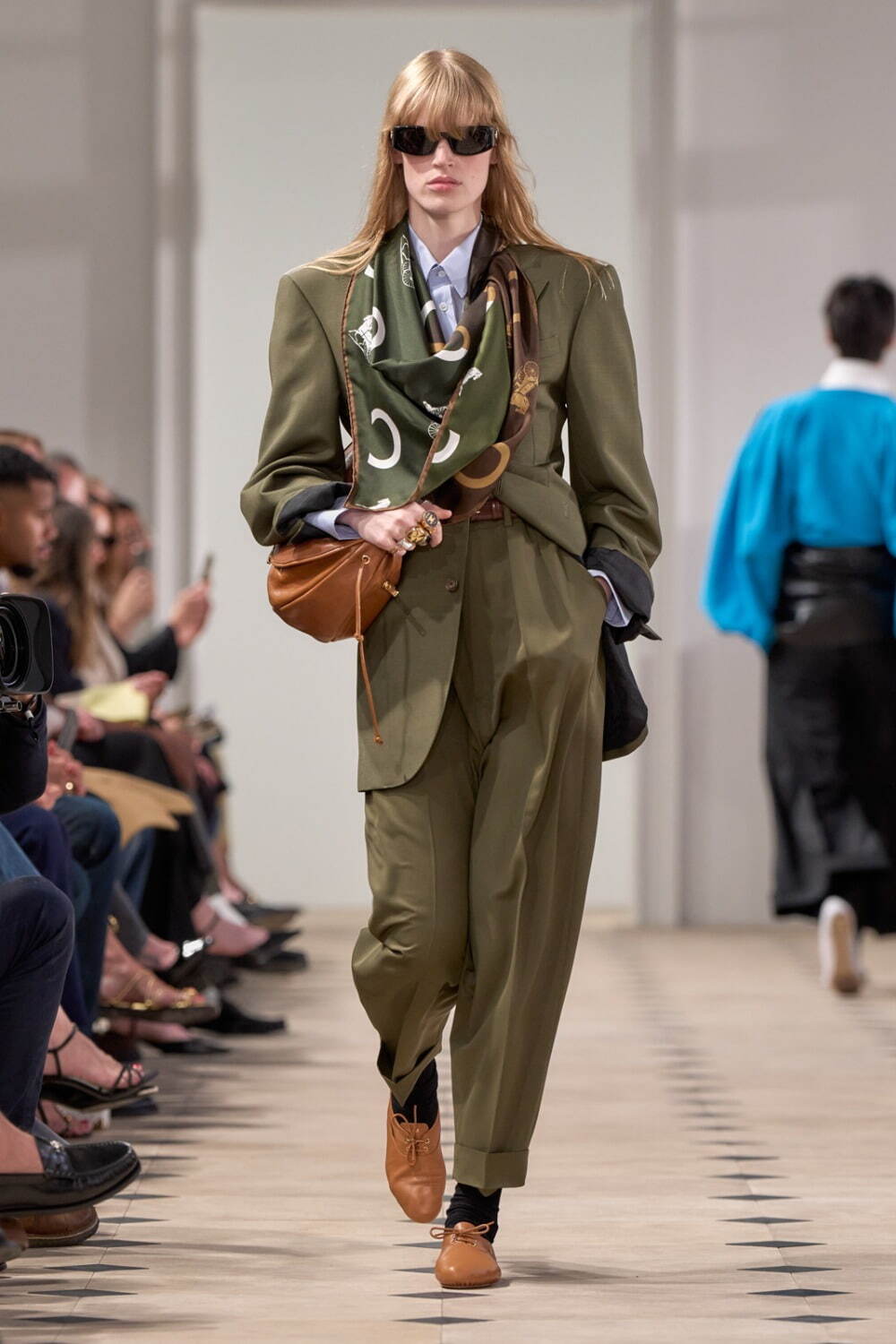 セリーヌ 2026年春コレクション - 服が着る人の