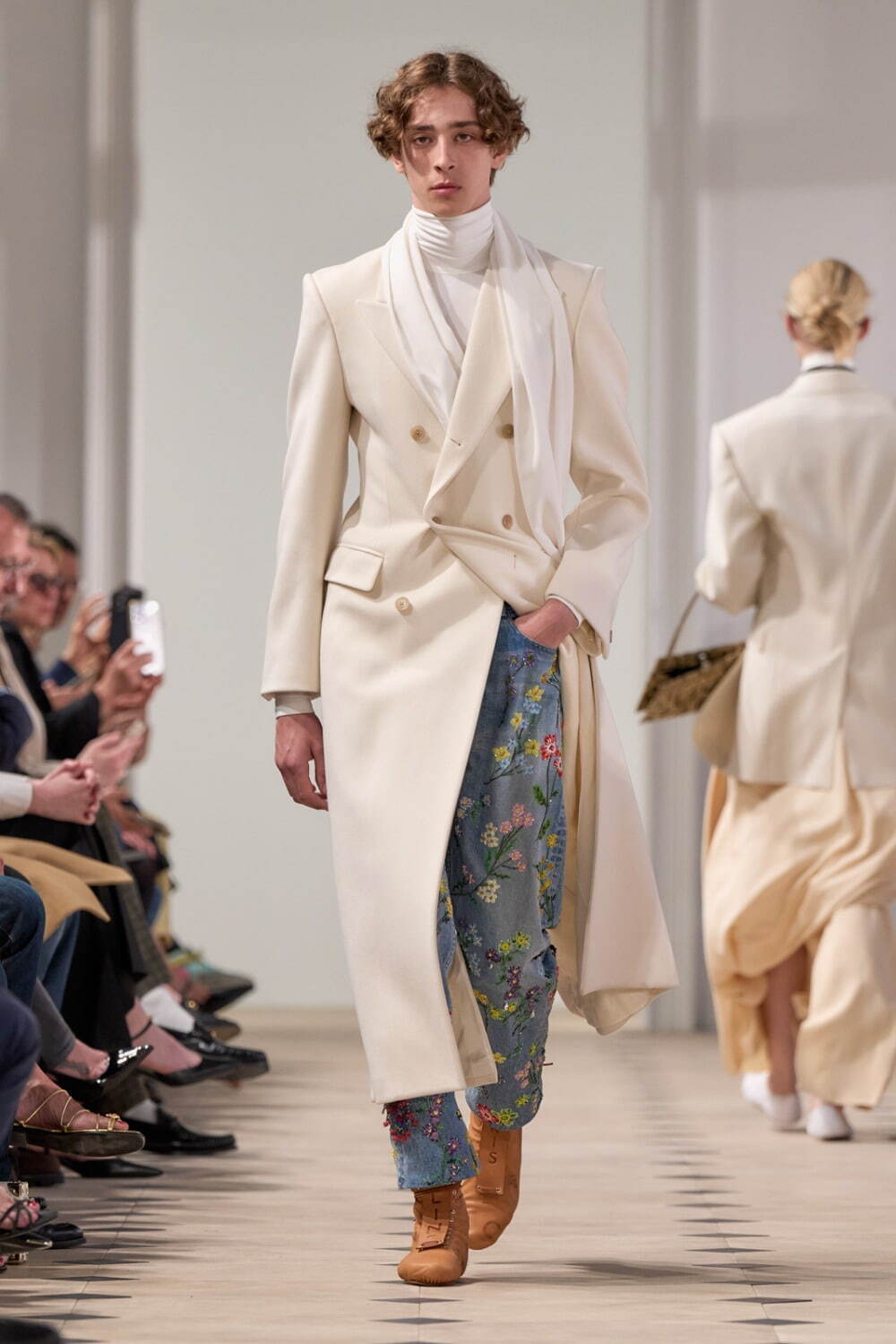 セリーヌ 2026年春コレクション - 服が着る人の