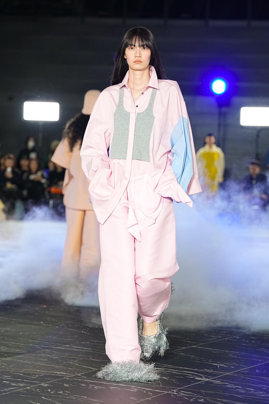 エンフォルド 2026年春夏コレクション - “理想の惑星”で共鳴する未知｜写真25