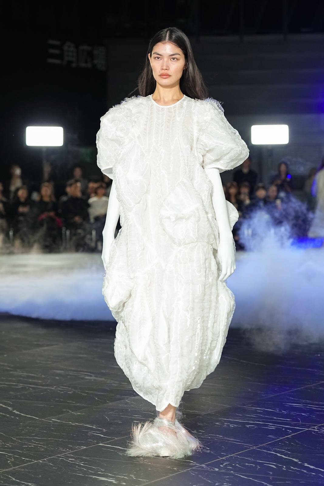 エンフォルド 2026年春夏コレクション - “理想の惑星”で共鳴する未知｜写真46