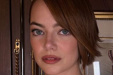 エマ・ストーン、ボブヘアで魅せる最新スタイル進化｜パリファッションウィーク速報 | Vogue Japan