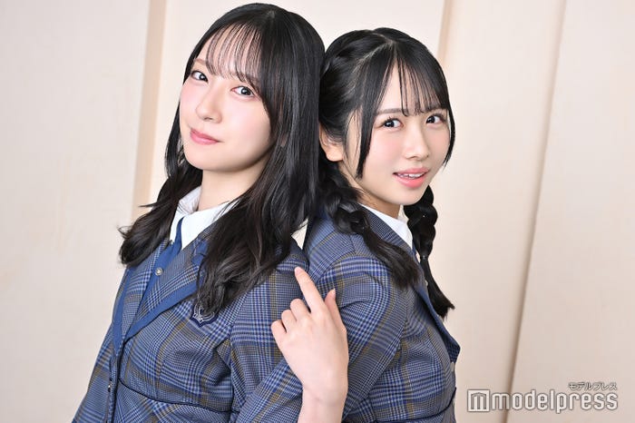 金村美玖、上村ひなの（C）モデルプレス