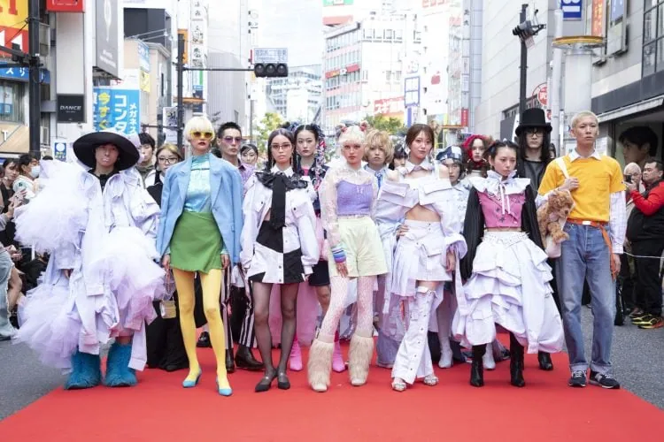 adf-web-magazine-shibuya-runway-1