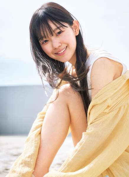 櫻坂46四期生・山川宇衣「ヤンジャン」表紙抜擢 オフショルワンピで美肌輝く|au Webポータル芸能ニュース 櫻坂46四期生・山川宇衣「ヤンジャン」表紙抜擢 オフショルワンピで美肌輝く|au Webポータル芸能ニュース