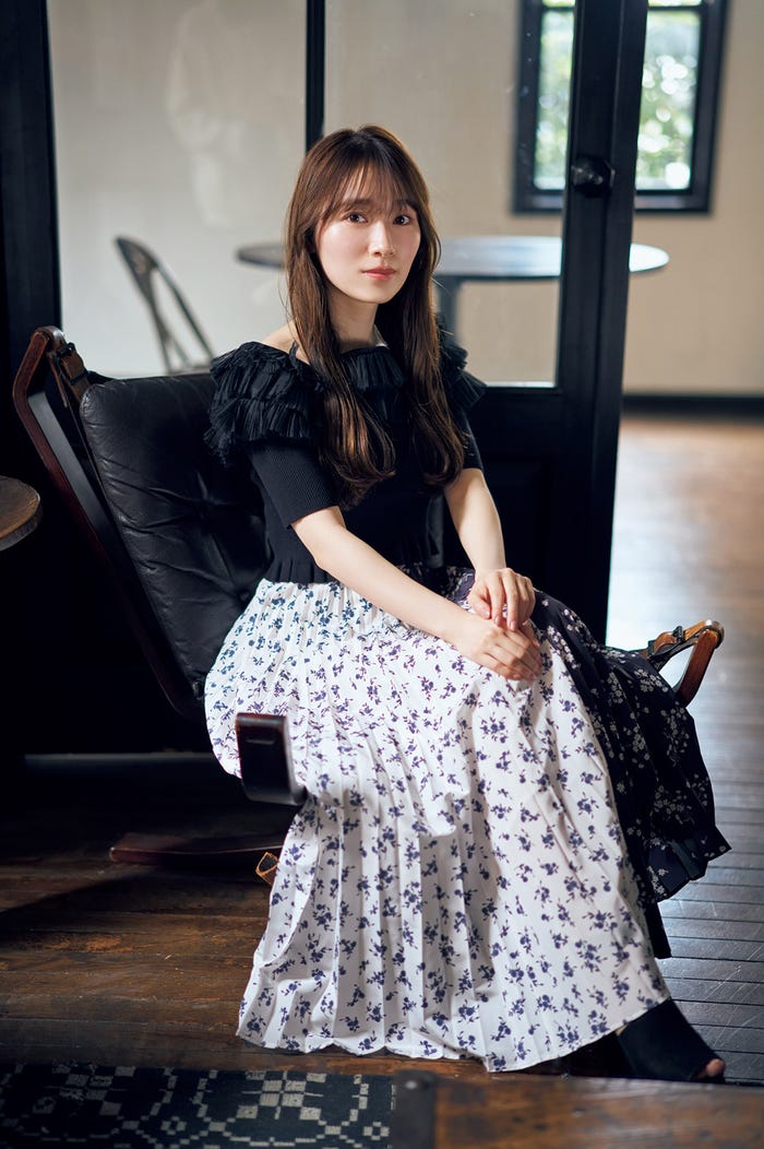 守屋麗奈（C）藤城貴則、光文社