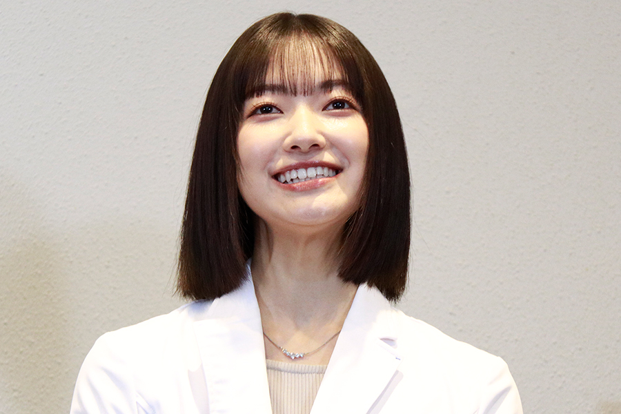 櫻坂46・大園玲、舞台初出演の見せ場を予告「キラキラしながらグルグルする」 | ENCOUNT 囲み取材に出席した櫻坂46の大園玲【写真:ENCOUNT編集部】