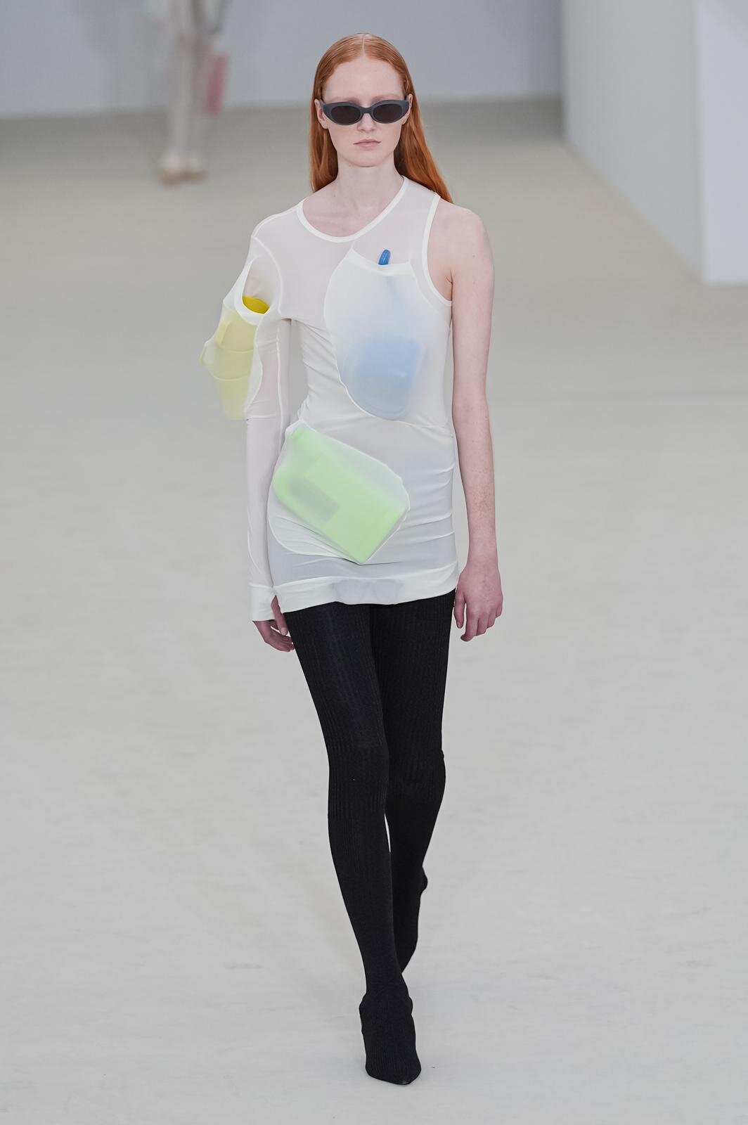 イッセイ ミヤケ 26年春夏コレクション - 身体と衣服の境界線｜写真36