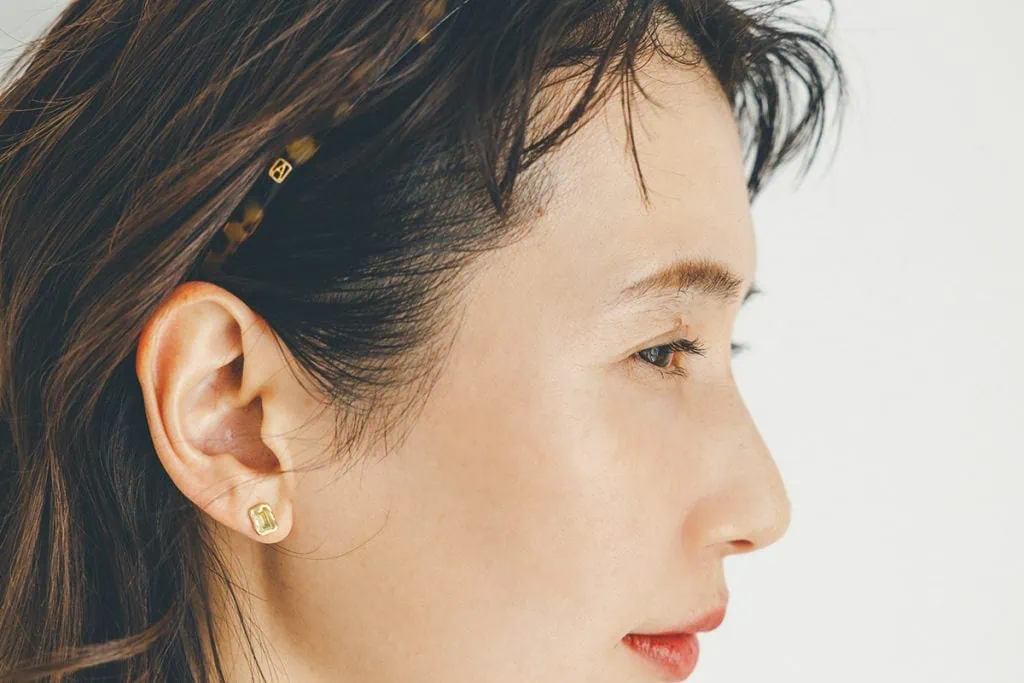 kazumiメイク：まつ毛は45度上げて、横顔を美しく