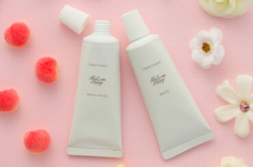 「キャンメイク」から限定の香りのハンドクリーム2種　“ももウーロン”が今年も登場 - WWDJAPAN