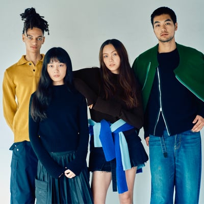 sacaiのニットを着た人たち