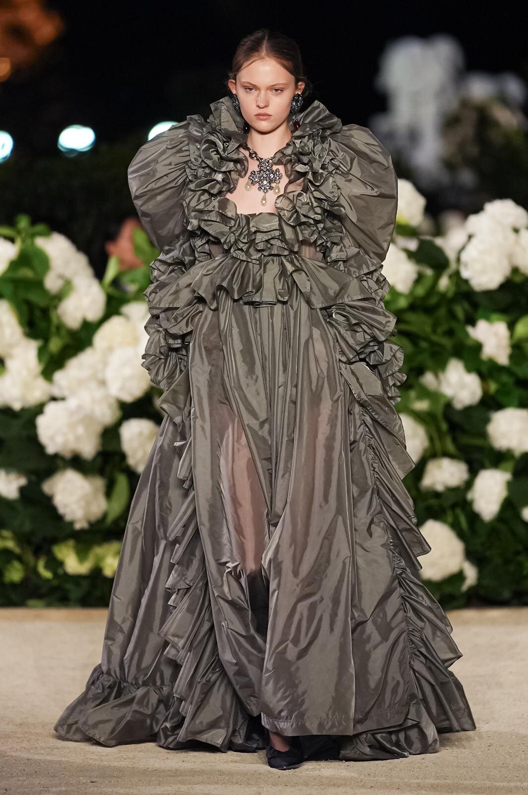 サンローラン 26年春夏ウィメンズコレクション - 強さとフェミニティの二重奏｜写真69