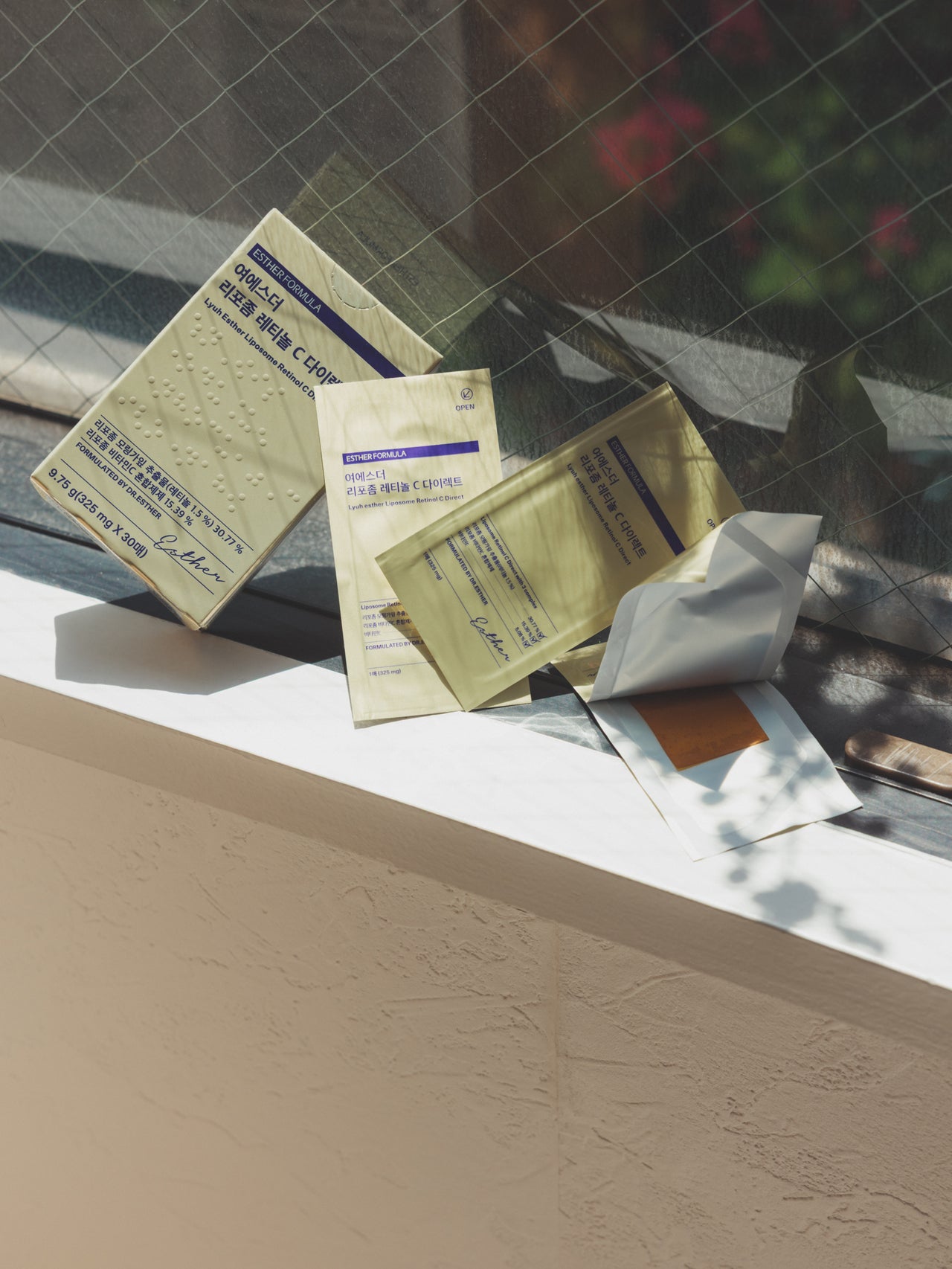 韓国「エスターフォーミュラ」のフィルム型サプリメント