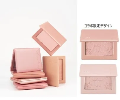 ピンク色の化粧品の画像です。左側には複数の化粧品が積み重ねられており、右側には2つの化粧品が並んで表示されています。「コラボ限定デザイン」というテキストがあります。