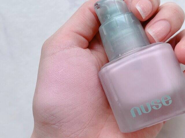 nuse ムースケアチーク 01 タロムース　手の平に付ける