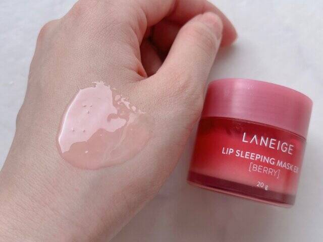 ラネージュ リップスリーピングマスク　手の甲に付ける