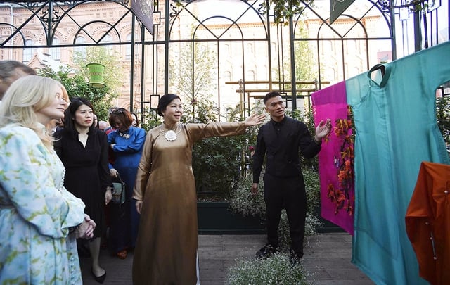 外交ファッション - 写真2。 Thời trang ngoại giao- Ảnh 2.